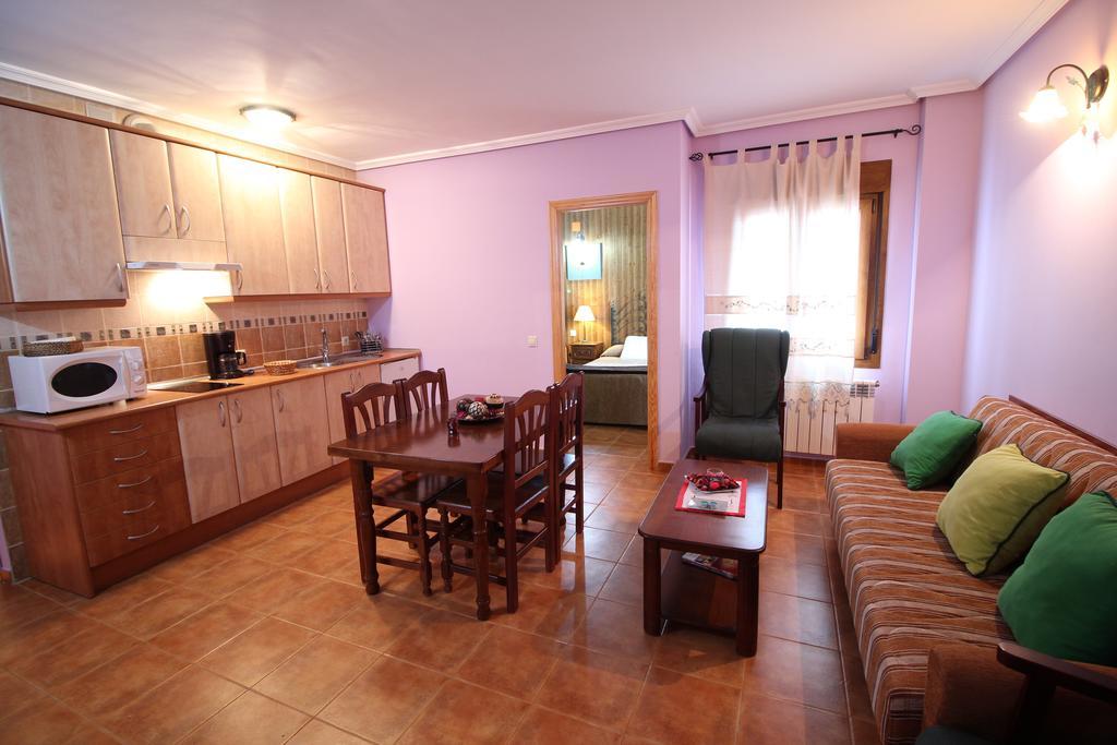 Sierra De Monfrague Apartamento Torrejón el Rubio Quarto foto